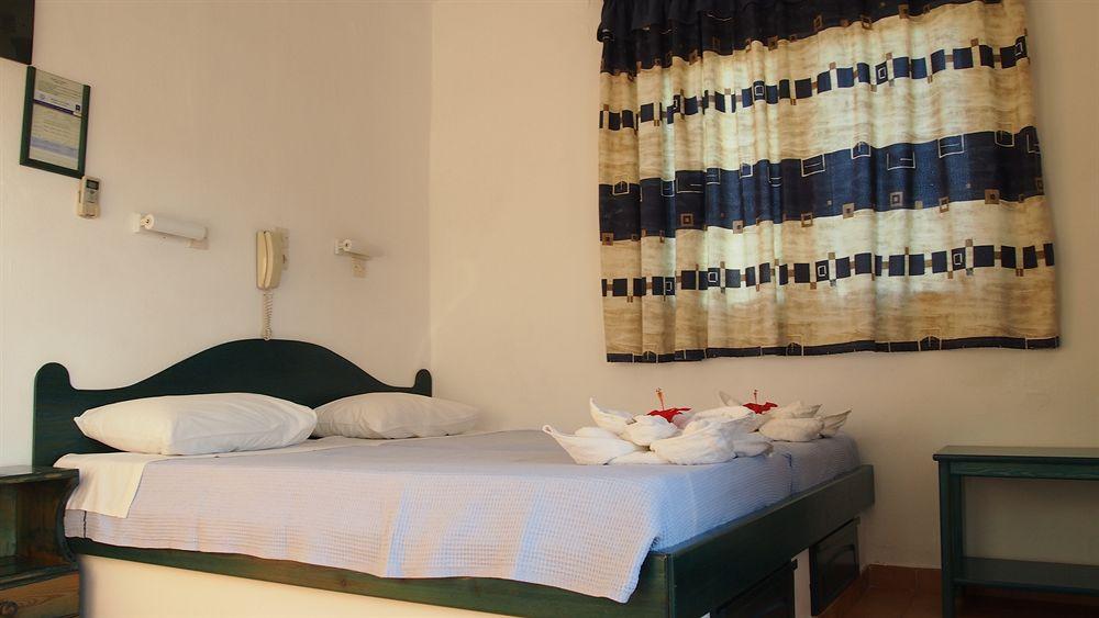 Homer'S Inn Hotel Иос Экстерьер фото