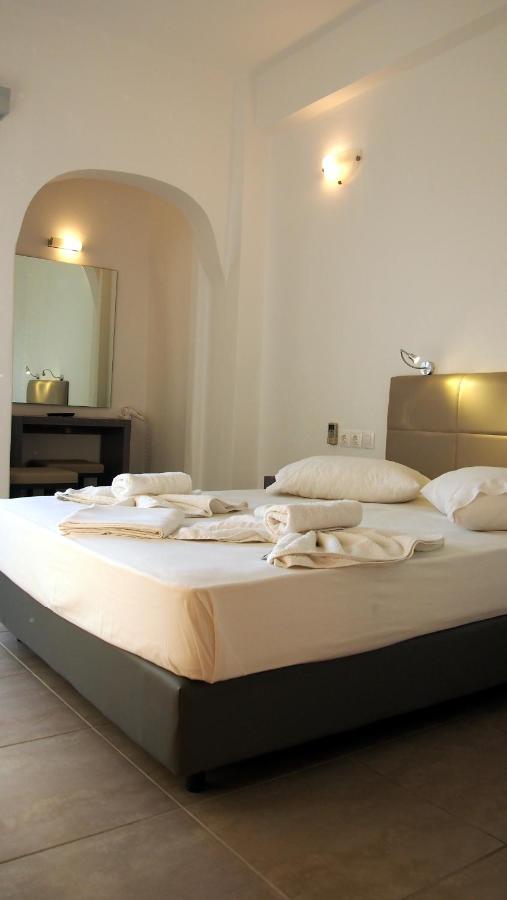 Homer'S Inn Hotel Иос Номер фото